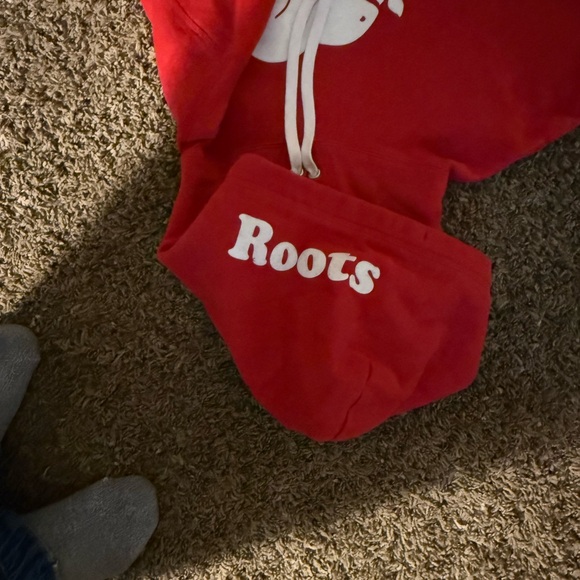 Roots Red Canada Sweater - Picture 2 of 4